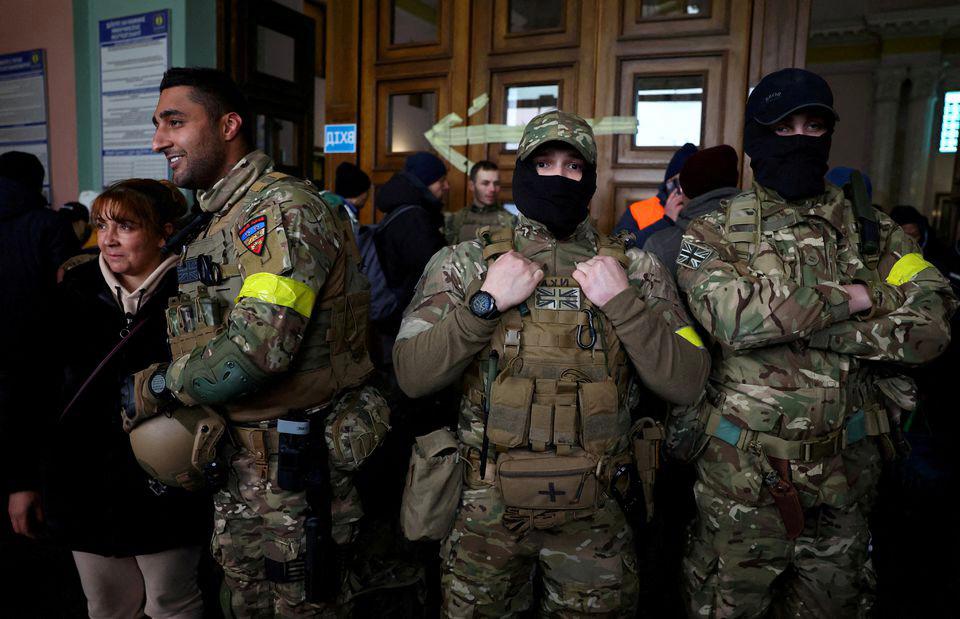 آیا جنگیدن خارجی‌ها برای اوکراین قانونی است؟