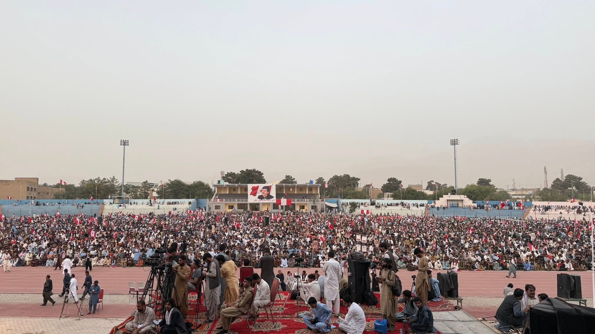 د عثمان کاکړ د تلین مراسمو کې خوشحال خان: پښتانه باید نور د غلامۍ زنځیرونه مات کړي