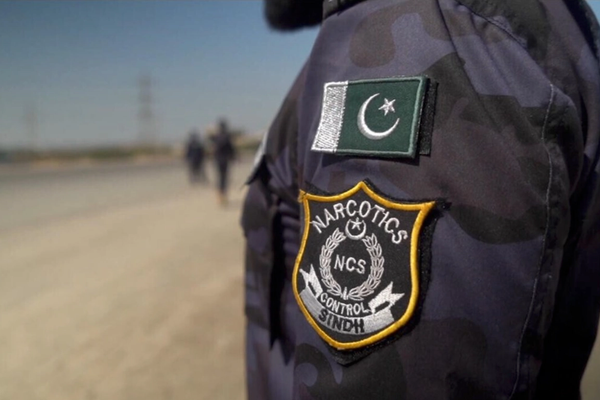 فرانسه۲۴: افغانستان کې د کوکنارو پر کرکېلي بندیز؛ پاکستان د نشهيي توکو پر مرکز بدلېدونکی