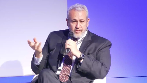 رئيس بانک جهانی در افغانستان: پس از بازگشت طالبان ۲.۲ میلیارد دالر به افغانستان کمک کردیم