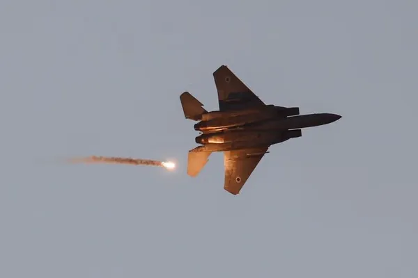 پنتاگون برای تامین جنگندههای اف-۱۵ اسرائیل قراردادی ۸.۶ میلیارد دالری به بوئینگ اعطا کرد