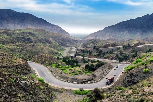 خېبر پښتونخوا؛ وسله والو په پېښور  کې دوه پاکستاني عسکر وژلي