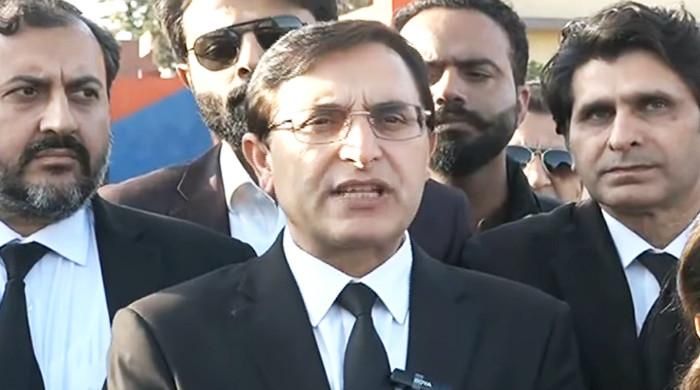 حزب تحریک انصاف خواهان استعفای فوری رئیس کمیسیون انتخابات پاکستان شد