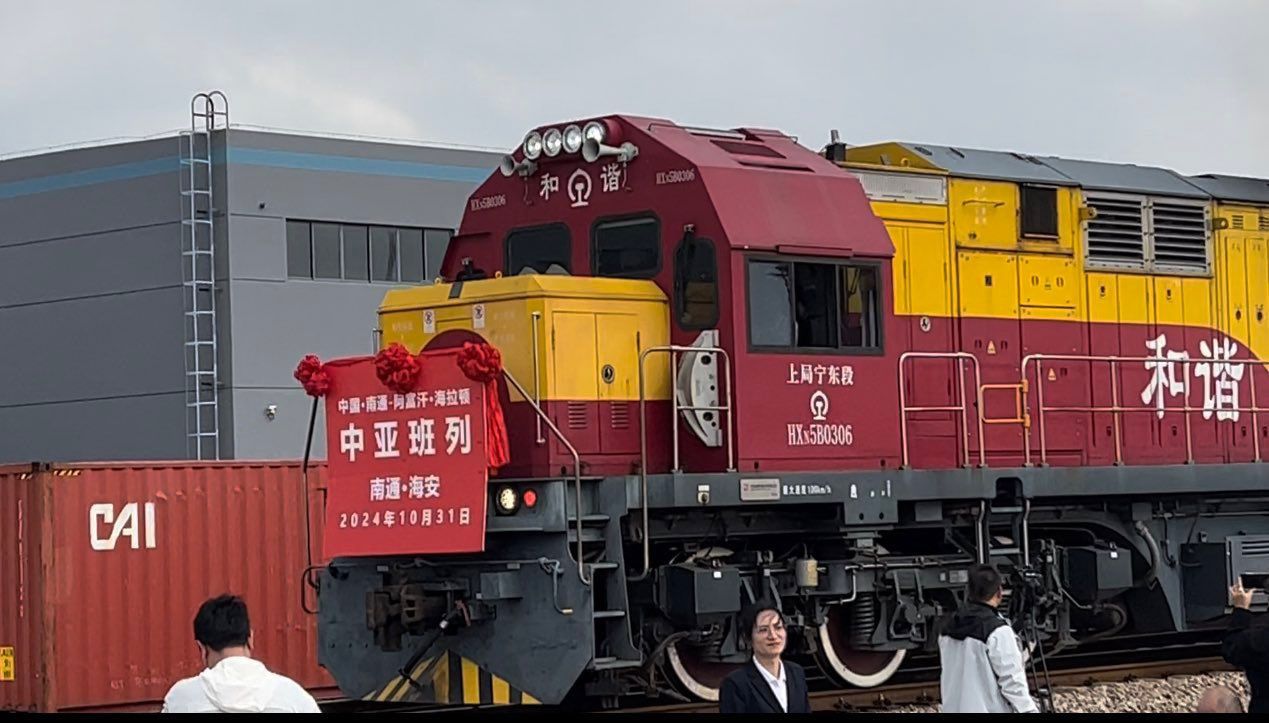 د چین او افغانستان ترمنځ باري اورګاډی بیا پیل شو