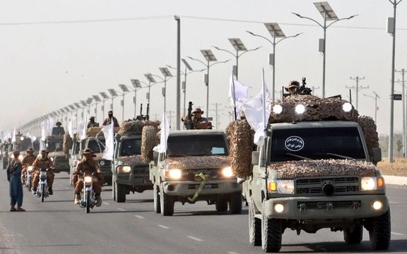 داسې ښکاري چې د طالبانو مشر غواړي دغه ډله اشخاصو او ګروپونو ته د تعهد پرځای تر خپلې مشرتابه او مستقیم کنټرول لاندې راولي