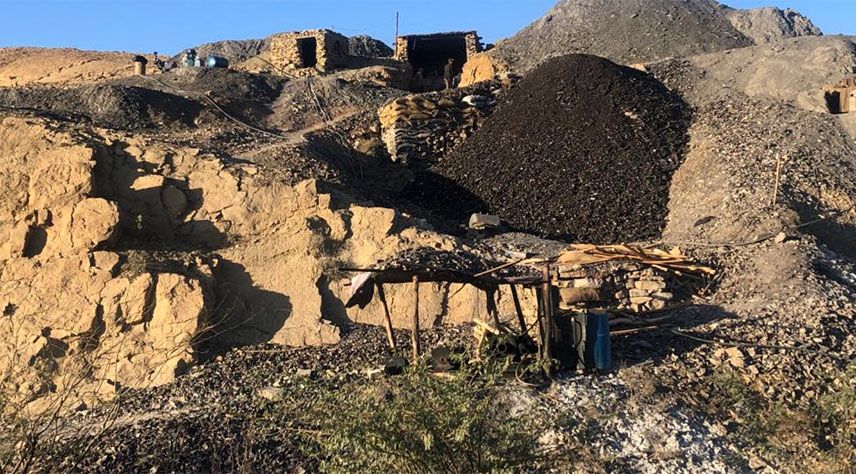 امدادگران پاکستانی اجساد ۱۱ کارگر معدن زغال سنگ را در بلوچستان پاکستان پیدا کردند