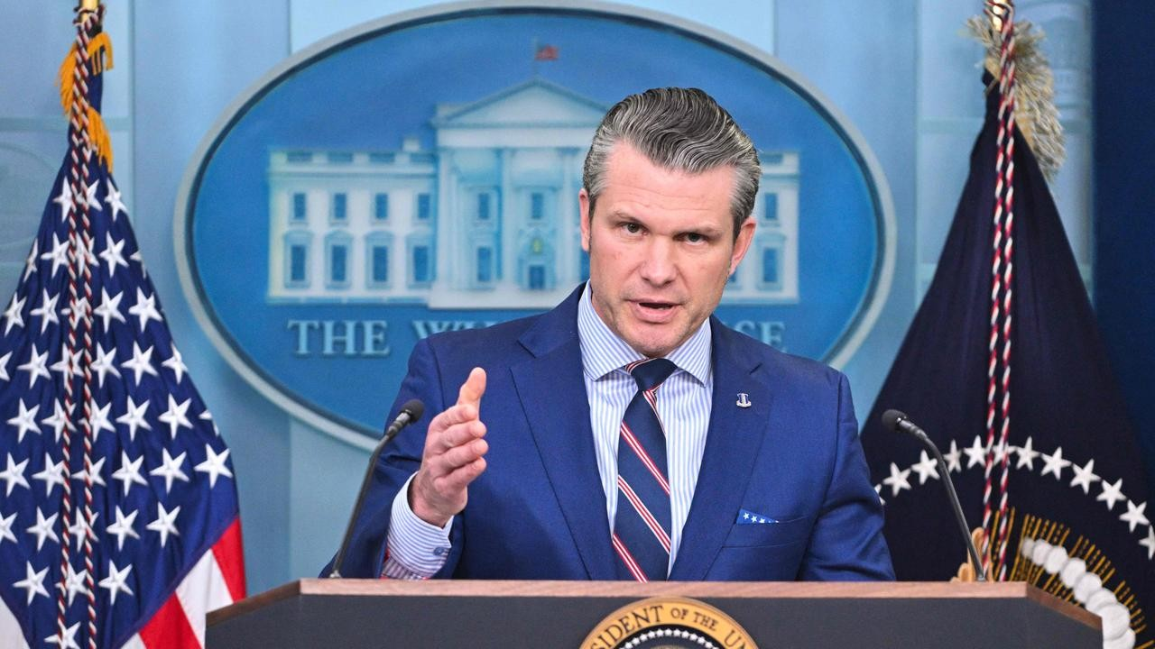 هېګسټ: د امریکا پوځ به یو ځل بیا د ځواکمن او مخنیوی‌کوونکي ځواک په توګه بیا رغول کېږي