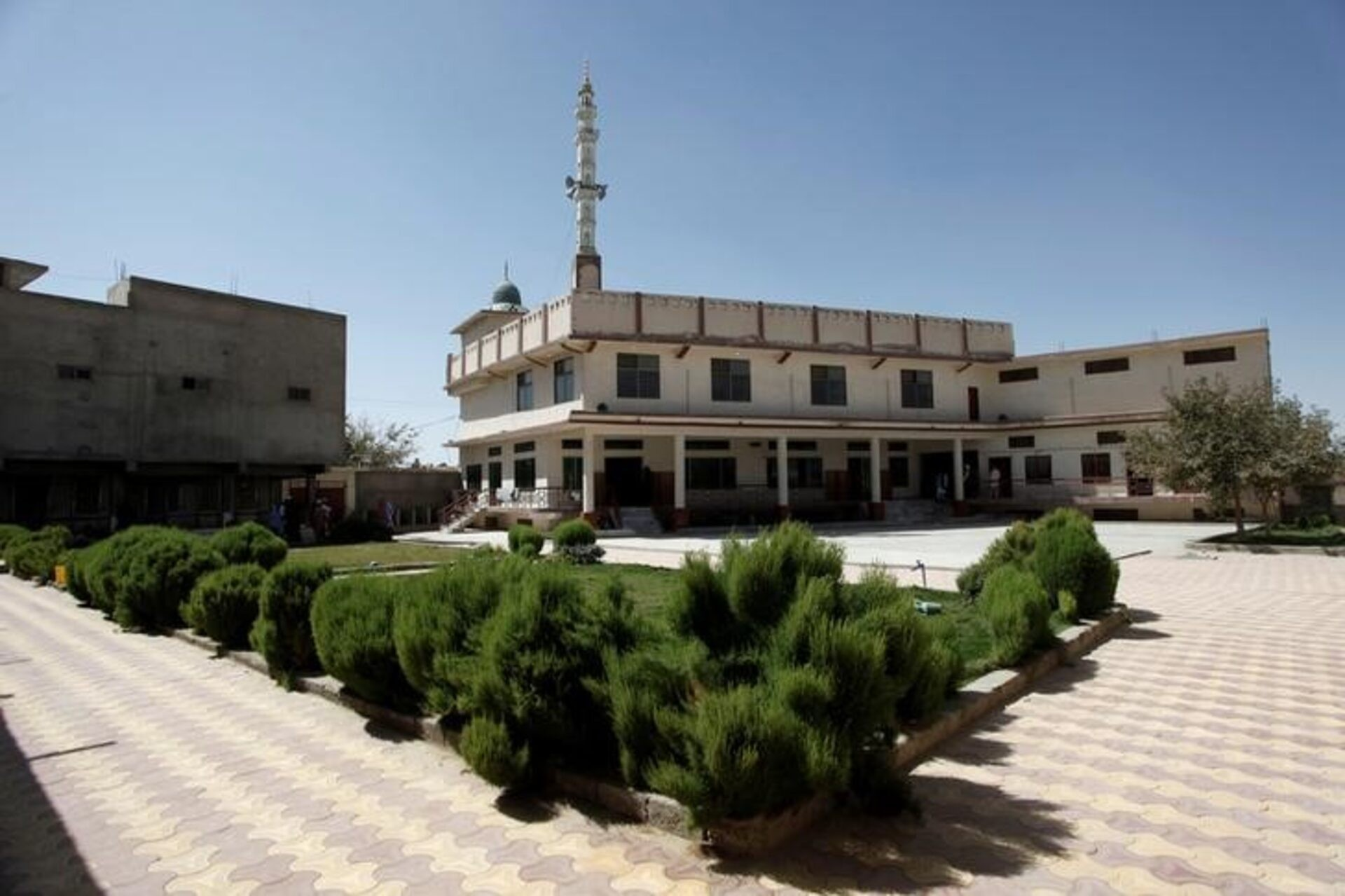 د بلوچستان ایالت د کوټې ښار په کچلاغ ښارګوټي کې د الحاج محمد حسینیي مدرسه او جومات چې ملا هبت الله اخوندزاده پکې امامت کاوه او طالبانو ته یې درسونه ویل. 