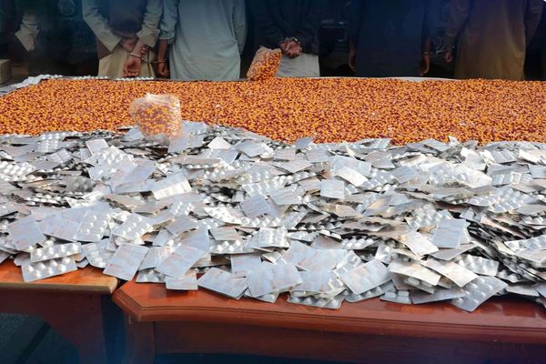 طالبان وایي د کابل څلورمه حوزه کې یې لسګونه زره نشهيي ګولۍ نیولي