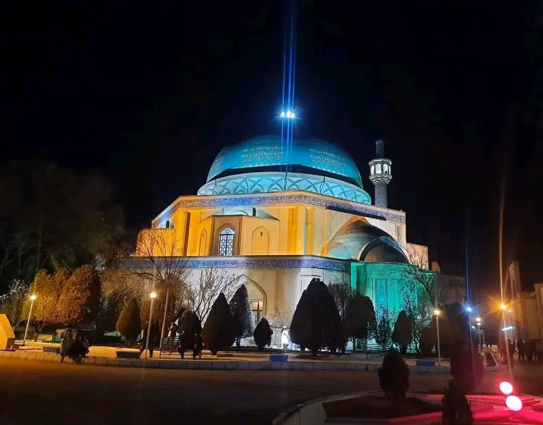 همزمان با عاشورا طالبان حوزه علمیه خاتم النبیین را در کابل بست