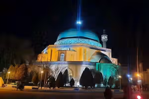 همزمان با عاشورا طالبان حوزه علمیه خاتم النبیین را در کابل بست