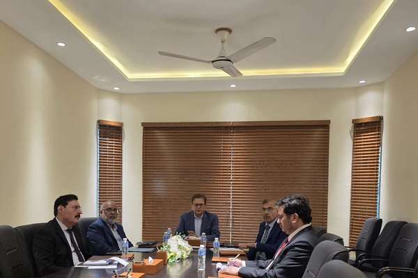Pakistan Hosts Regional Meet On Afghanistan Without Taliban