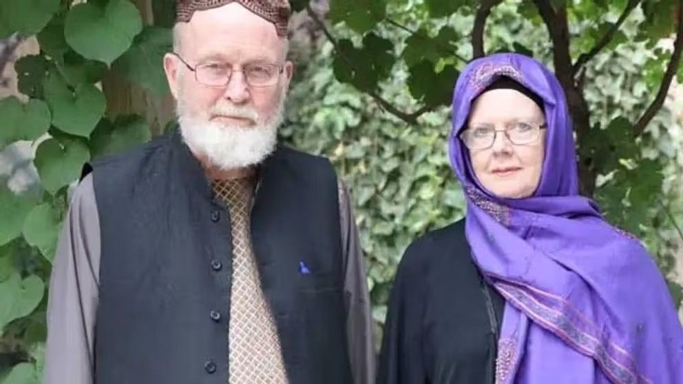 تلگراف: شبکه حقانی با بازداشت زوج بریتانیایی درصدد افزایش فشار جهانی بر ملا هبت‌الله است