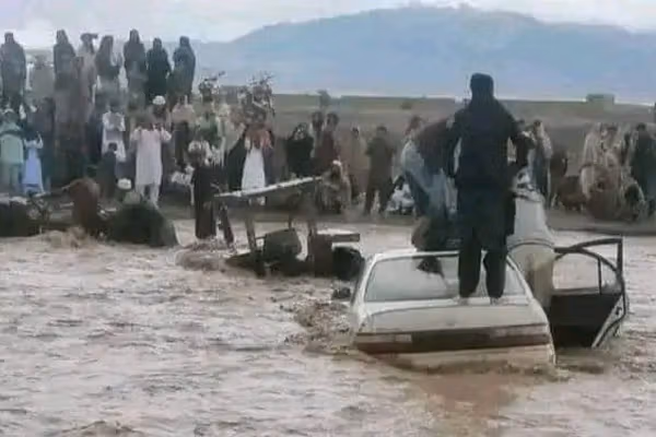 یک شهروند از بغلان مرکزی: «صدها خانه در اثر سیلاب تخریب یا آسیب جدی دیدهاند»