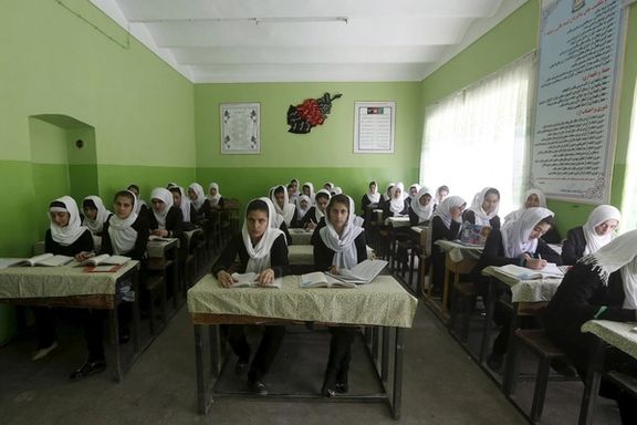 سازمان ملل معاش معلمان افغانستان را مستقیم به خودشان میپردازد