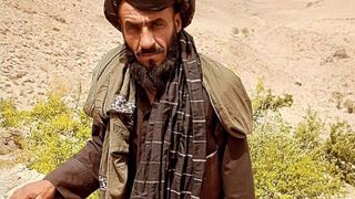 شین منګی پر سر مازیګر دی؛ د پښتو نوموتی سندرغاړی ثاني عبیدالله جان له ورپېښې ناروغۍ ومړ