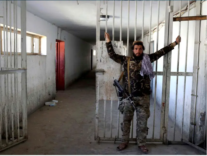 د ځینې بندیانو کورنۍ: د طالبانو استخباراتو بې ګناه افغانان په زندانونو کې اچولي دي