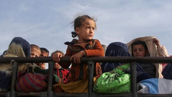 پاکستان په اپرېل میاشت کې ۱۴۴زره افغان کډوال په جبري توګه له خپل هېواده اېستلي دي