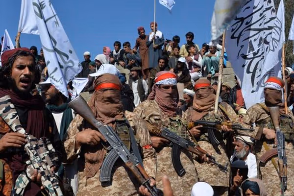 طالبان د اګست د ۱۵مې د نمانځنې لپاره چمتووالی نیسي