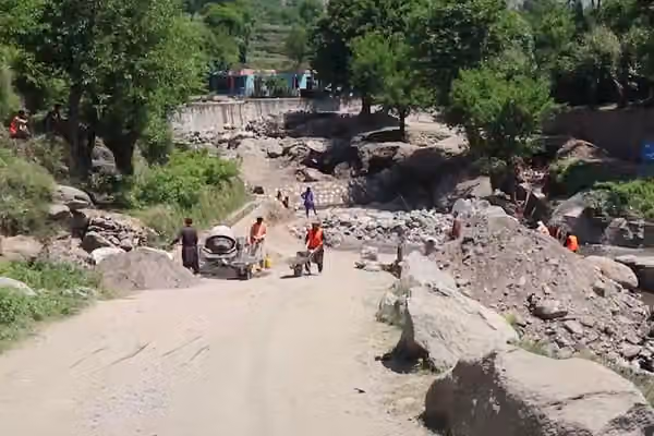 په ننګرهار کې یو کس خپل پلار وژلی او یو ځوان ځان وژنه کړې