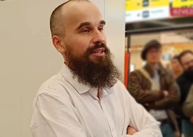 پژوهشگر روس می‌گوید طالبان او را به اتهام «جاسوسی» بازداشت کرده بود