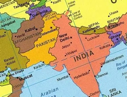 د هند او پاکستان کړکېچ؛ ایا کابل د دوو اټومي قدرتونو د سیالۍ قرباني دی؟