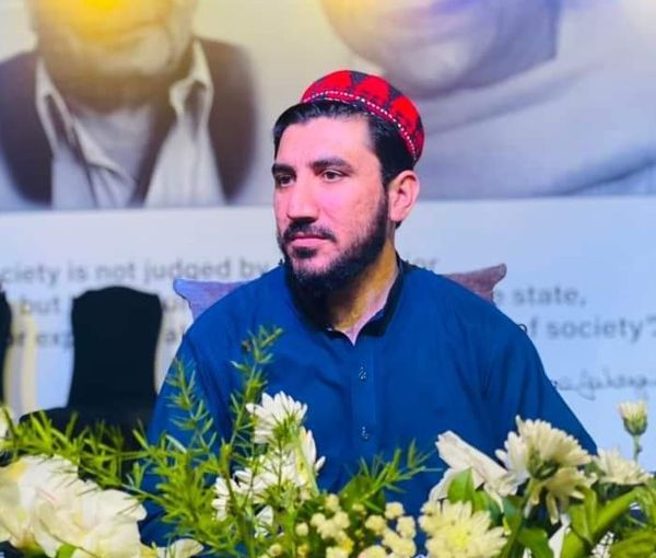 منظور پشتین به حنا ربانی: مسئله افغانستان سیاسی است