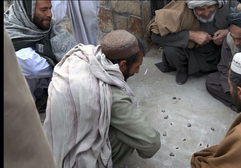 کندهاري ځوانان: د سختې بې روزګارۍ او غربت له امله له رواني ستونزو سره مخ شوي یو