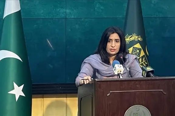 پاکستان تایید کړه چې د عمران خان د پلویانو د لاریون پر مهال یې یو شمېر افغانان نیولي دي