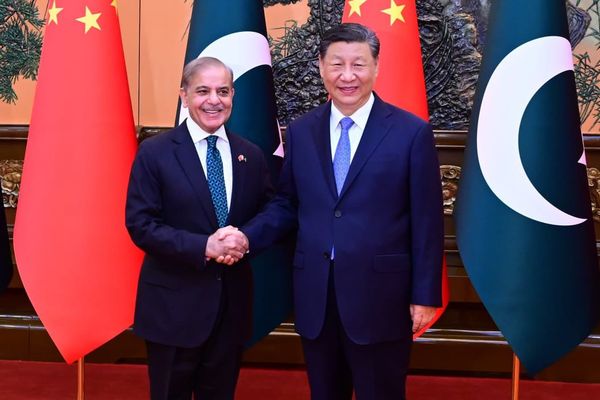 Chinese and Pakistani Leaders Call For Inclusive Government In Afghanistan