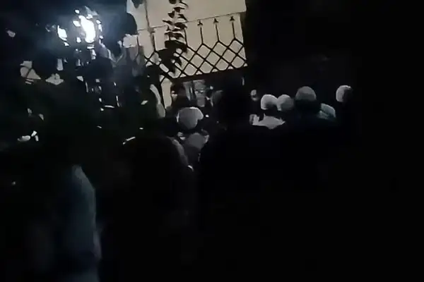طالبان «۲۸ نفر» را از حوزه علمیه خاتمالنبین بازداشت کرد