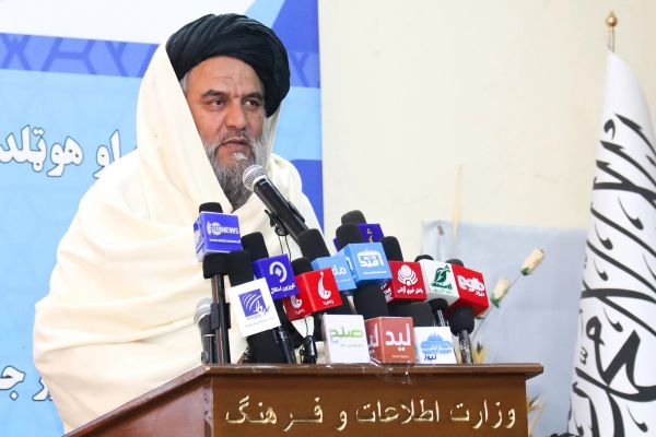 پر افغانانو بندیزونه بهرنیانو ته سهولت؛ طالبان وايي له بهرنیو سیلانیانو سره دې ښه چلند وشي