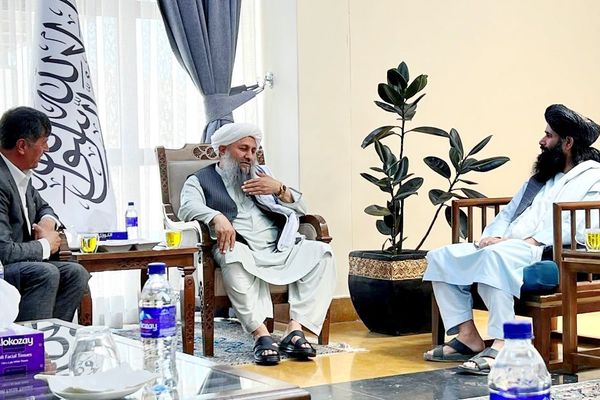 د طالبانو د مخابراتو او معلوماتي ټکنالوجۍ وزیر ازبکستان ته لاړ