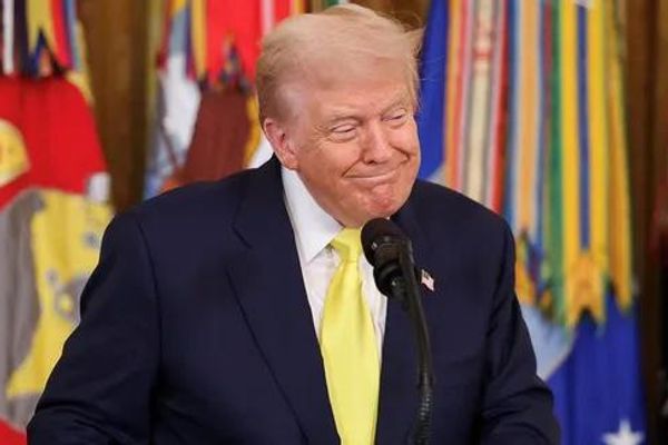 ټرمپ: سلیماني «د سړک غاړې بمونو پلار وو» خو اوس چیرته دی؟