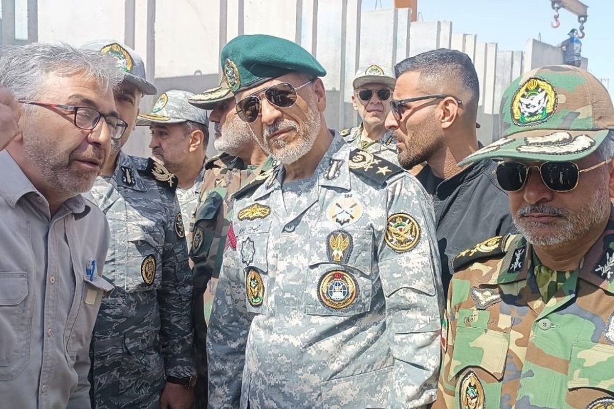 مقام ایرانی: هدف از انسداد مرز ایران و افغانستان جلوگیری از ورود غیرقانونی افغان‌ها است