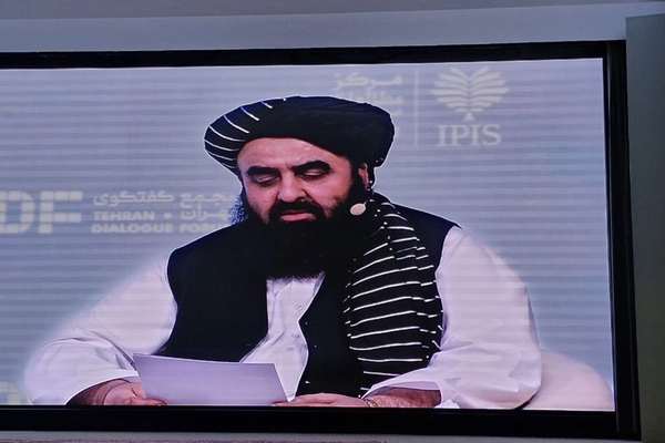 متقی در تهران: تلاش ما این است تا آب هدر نرود و به ایران برسد