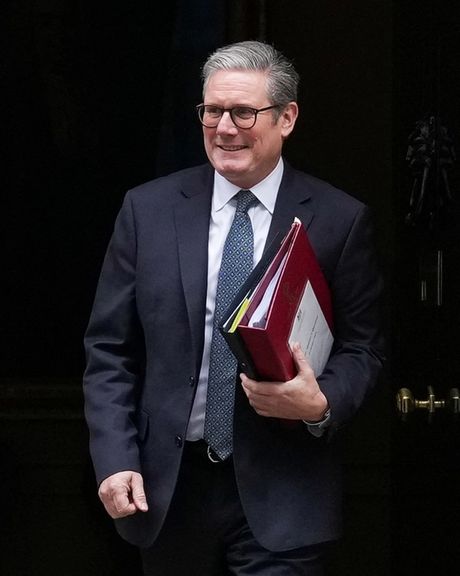 کییر استارمر که کشور فلسطین را به رسمیت شناخت کیست؟