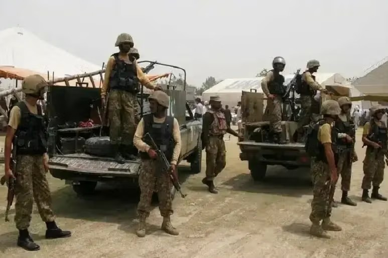 مقتل 13 مسلحاً في عمليتين للجيش الباكستاني في خيبر بختونخوا