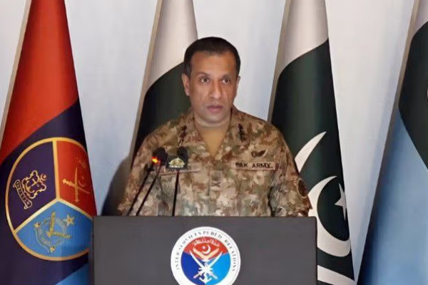 الجيش الباكستاني: حلّ مشاكل أفغانستان ممكن فقط بوجود حكومة مشروعة