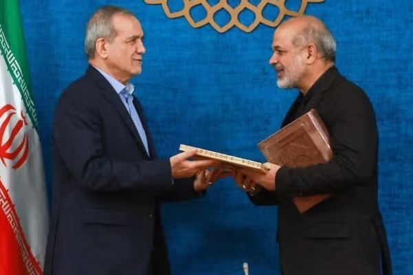 د ایران انټرنشنل سرچینې: د پزشکیان او سپاه پاسداران د چارواکو ترمنځ اختلاف رامنځته شوی