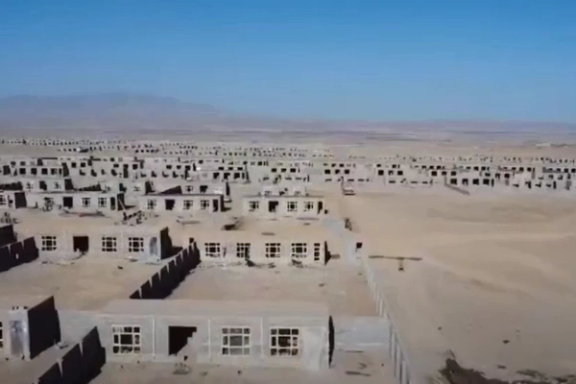 په غزني ولایت کې د طالبانو له خوا وزیرستاني کډوالو ته جوړ شوی پنډغالی