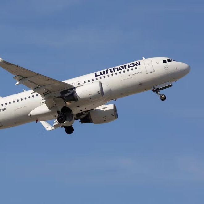 بعد إغلاق المجال الجوي الإيراني.. زيادة رحلات الطيران عبر أجواء أفغانستان