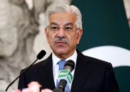 وزیر دفاع پاکستان خواستار «تعهد کتبی با تضمین کشورهای دوست» از طالبان شد