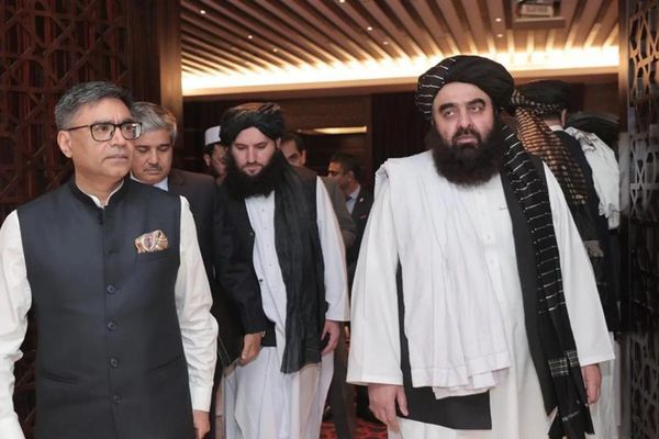 هندو ورځپاڼه: هند ښایي د طالبانو سره ډیپلوماتیکې اړېکې لا پراخې کړي