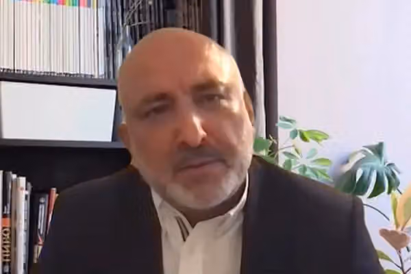 اتمر:سیاستهای مستبدانه طالبان وحدت ملی را متزلزل کرده است