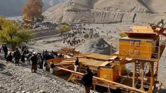 طالبان: در سه سال پنج قرارداد ۶۰۰ میلیون دالری برای استخراج سمنت امضا شده است