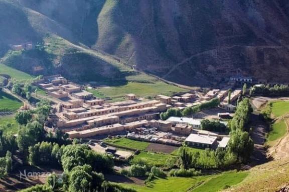 منابع: طالبان در دایکندی مراکز آموزشی را به دلیل تدریس انگلیسی به دختران تعطیل کرد