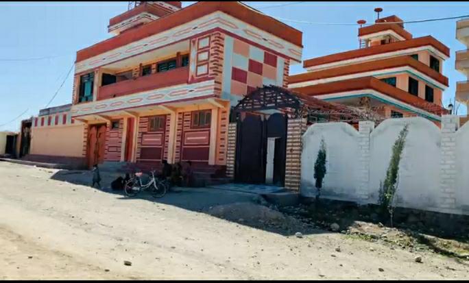 فرمانده پیشین پولیس لغمان می‌گوید طالبان خانه شخصی‌اش را 'غصب' کرده است