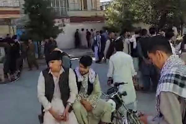 د خاتمالنبیین پوهنتون تر تړلو وروسته؛ محصلان له ناروښانه برخلیک او لالهاندۍ سره مخ دي