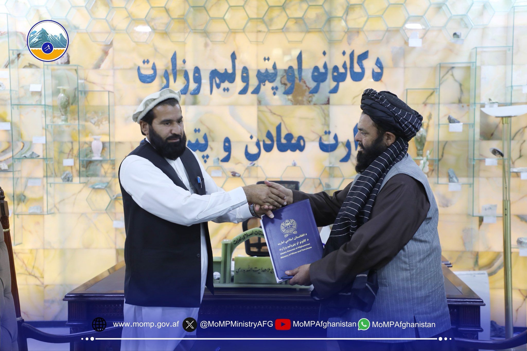 طالبانو په ننګرهار کې د ۵۷ میلیونه ډالرو په ارزښت د تالک کان د استخراج تړون لاسلیک کړ